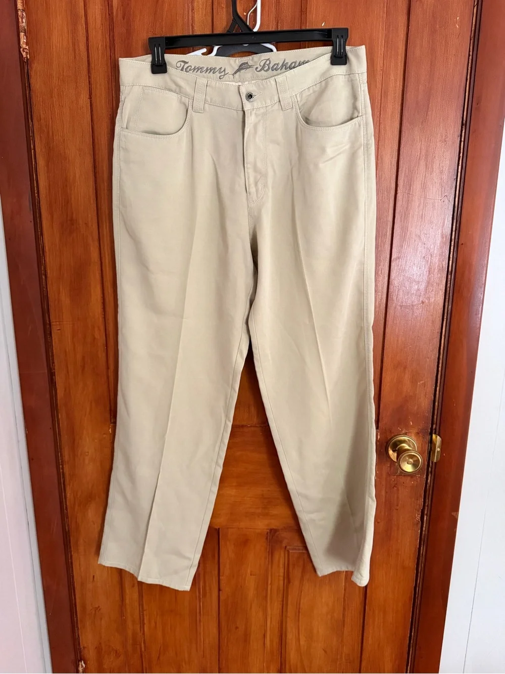 Tommy Bahama Men’s Cream/Tan Chinos Size: 34x32